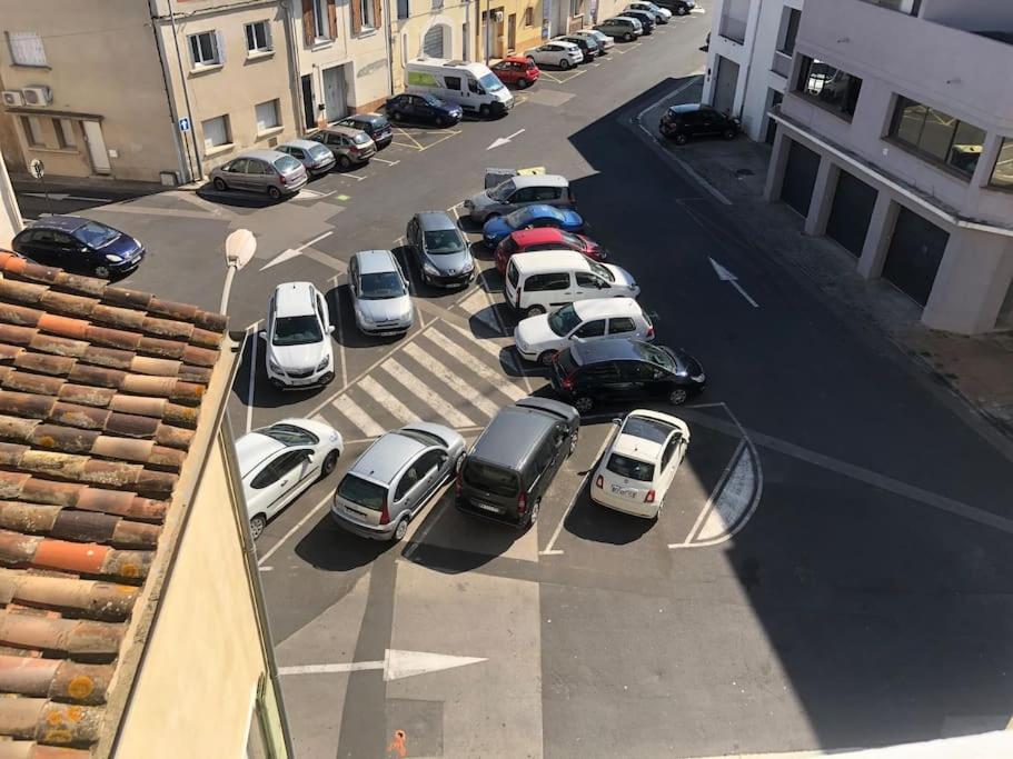 Grands Buffets Hebergement Chambre Narbonne Exterior foto
